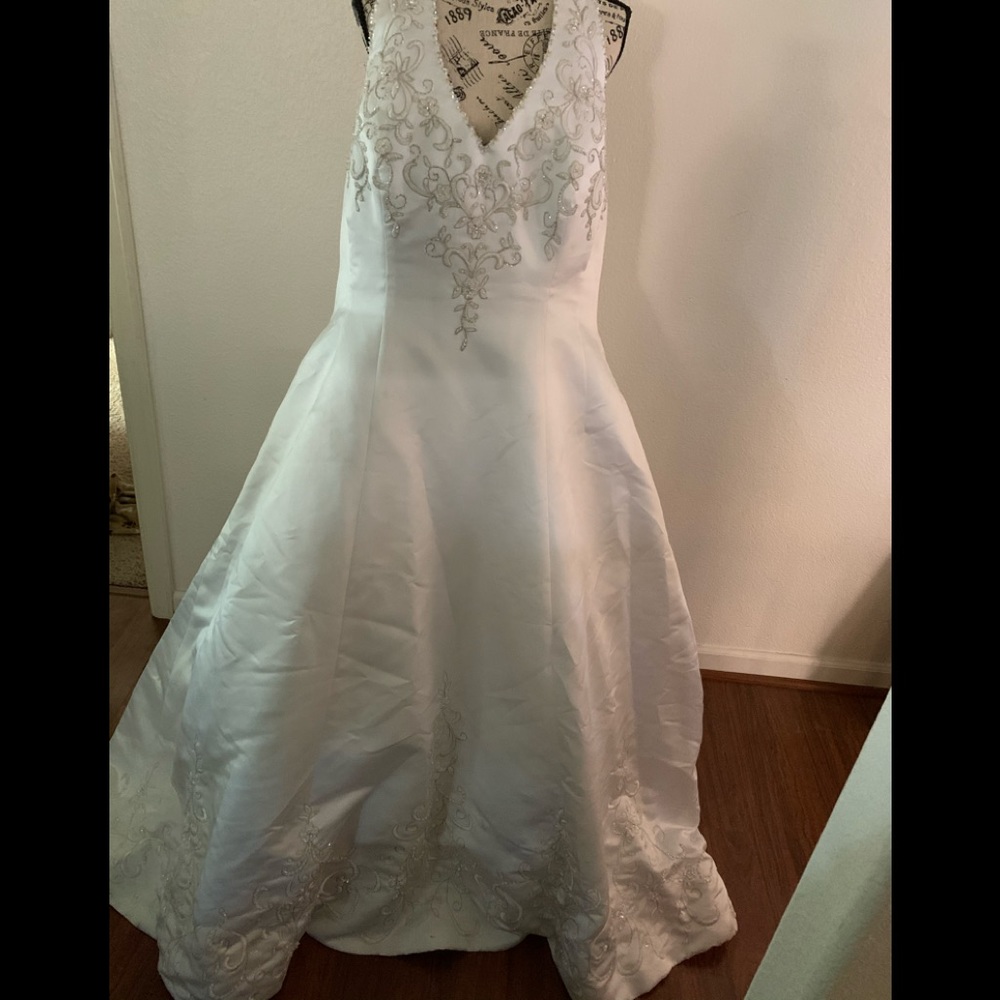 Wedding Dress Bonnie Bridal-Unforgettable